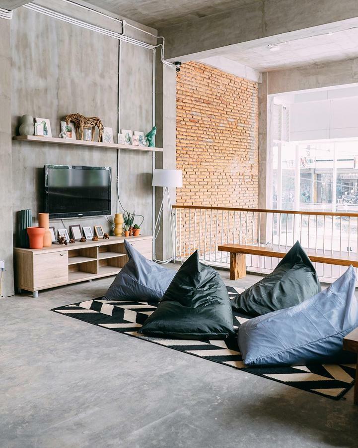 So! Boutique Hostel Маланг Экстерьер фото